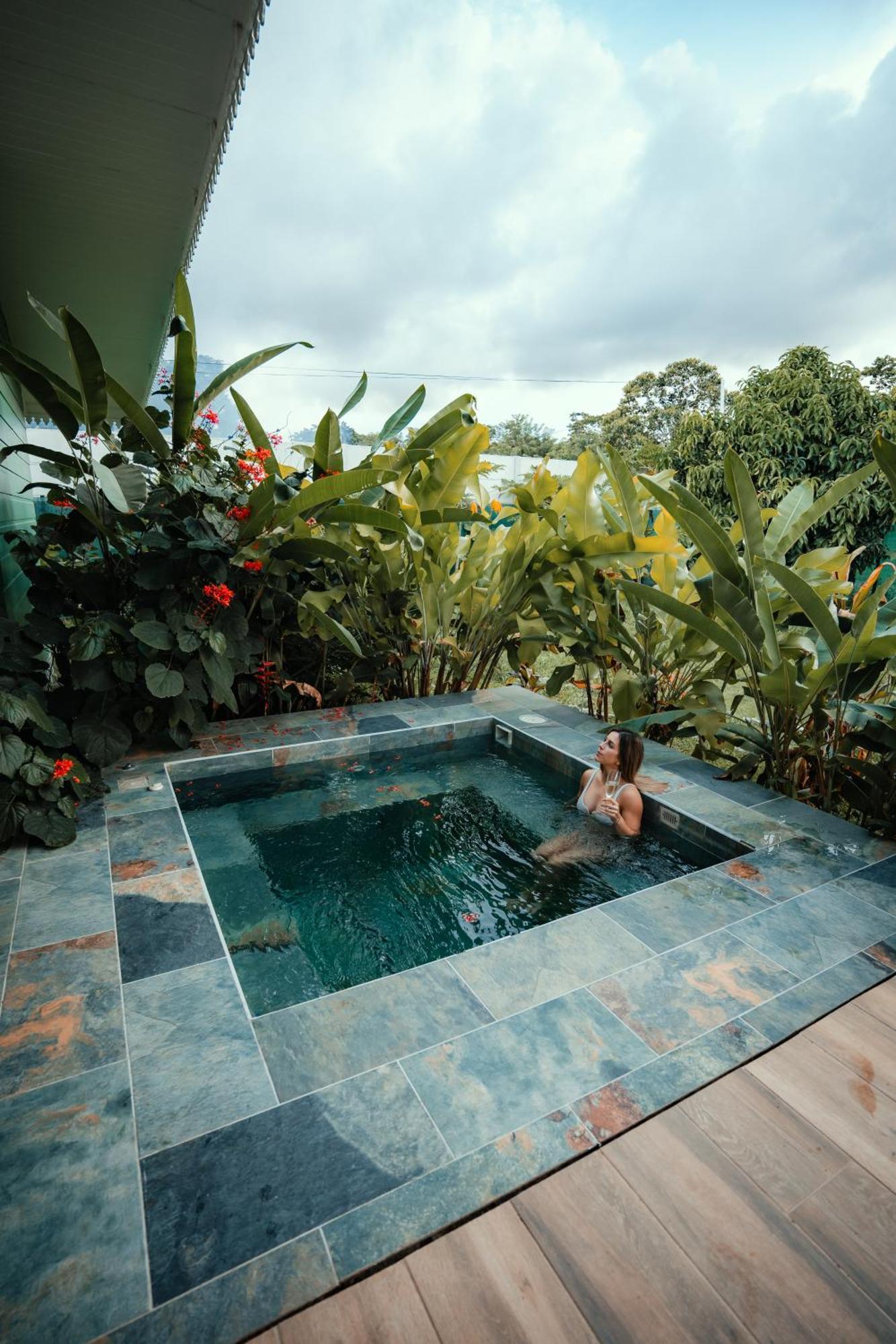 Namaitami Casa Hermosa Con Ac Y Piscina A Solo 650 Metros Del Parque Nacional Cahuita Ngoại thất bức ảnh