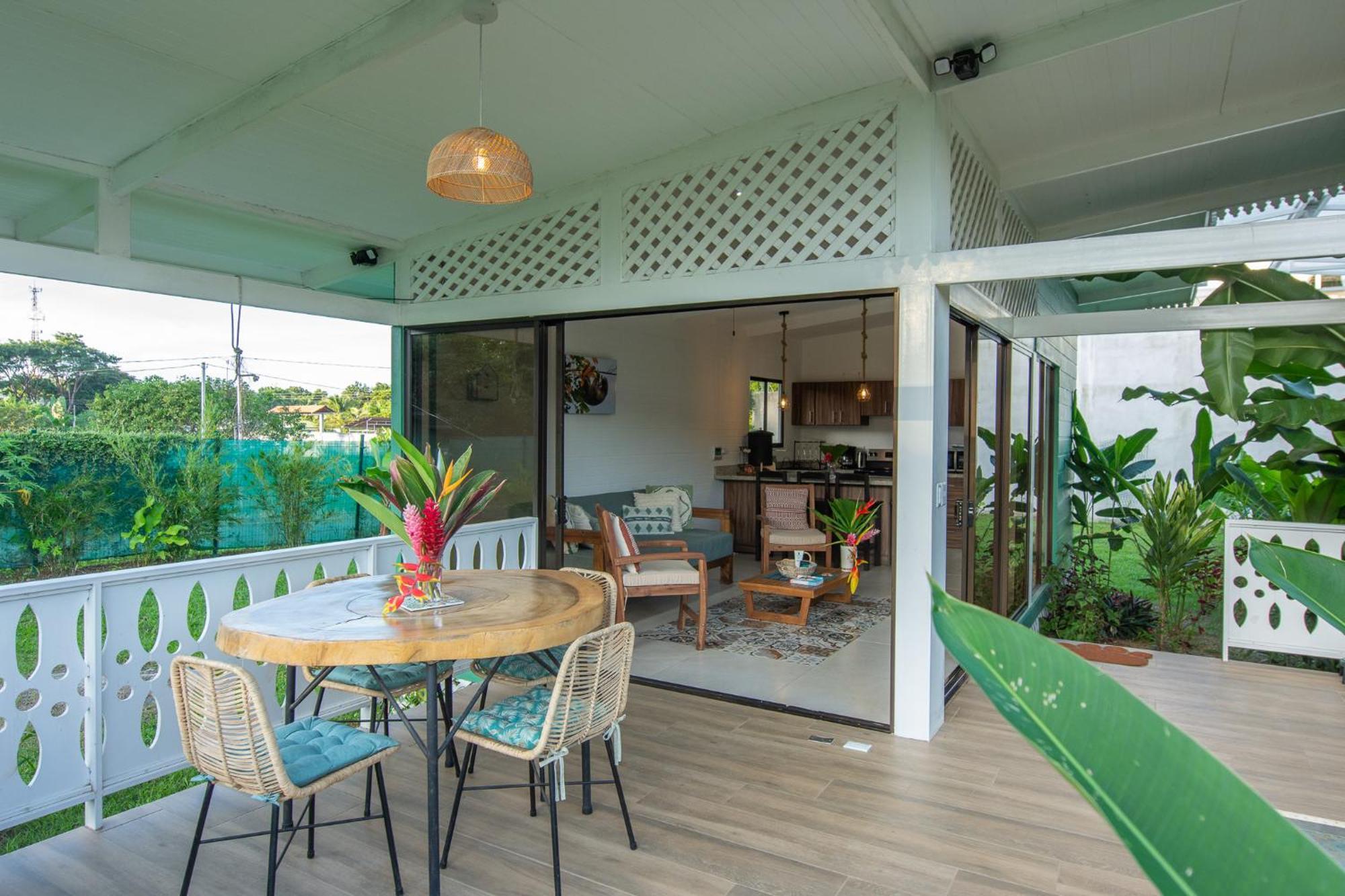 Namaitami Casa Hermosa Con Ac Y Piscina A Solo 650 Metros Del Parque Nacional Cahuita Ngoại thất bức ảnh